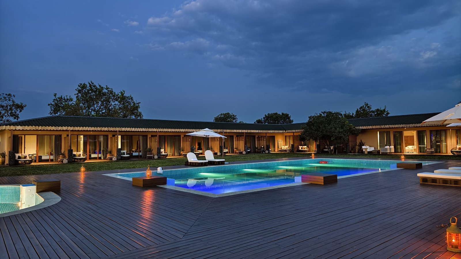 Panoramic view of Entikko Safari Lodge in Uganda surrounded by nature and wildlife